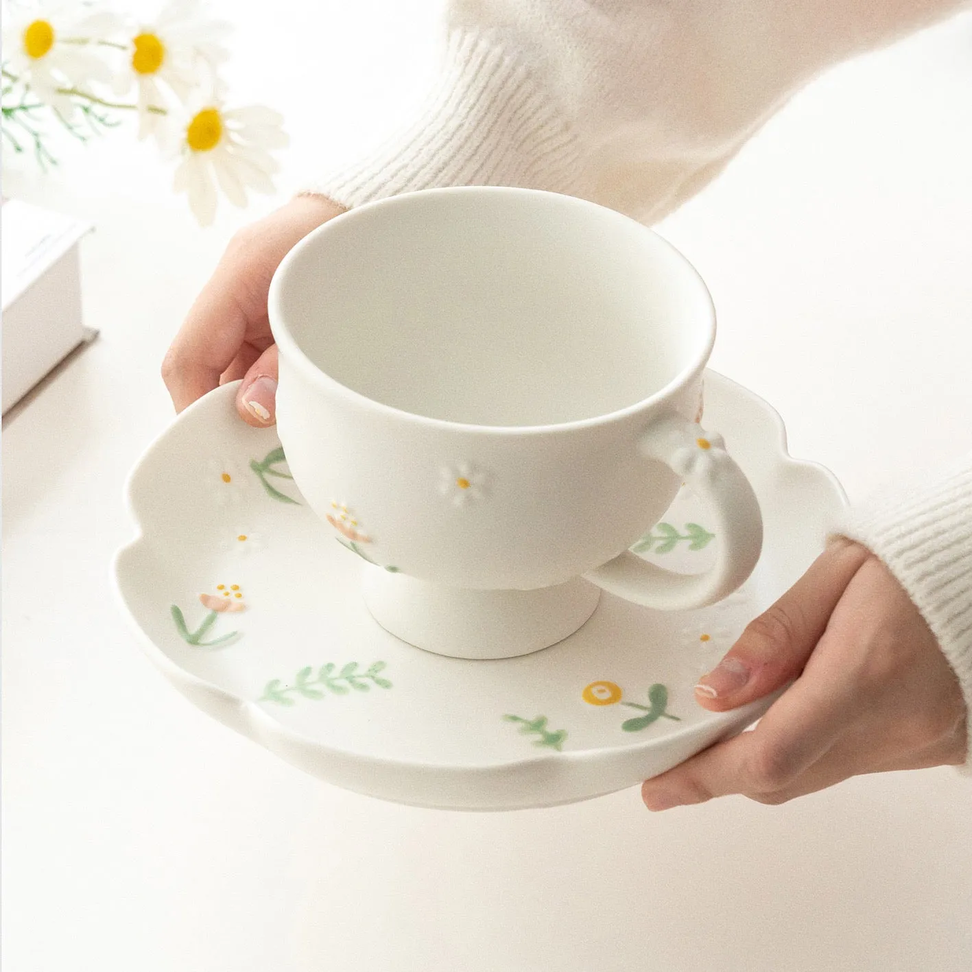 Daisy Cup Saucer